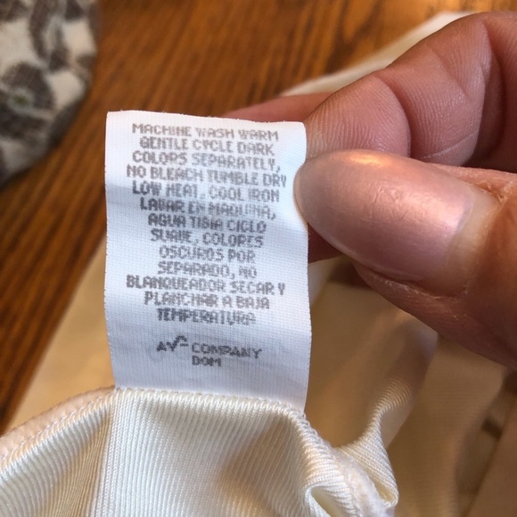 Vintage Vanity Fair Half Slip Candlelight Size Small - Picture 6 of 6